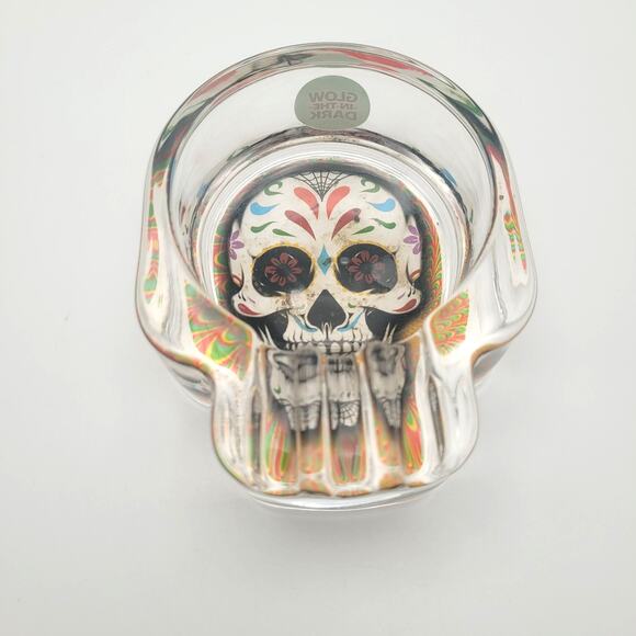 Day of the Dead Skull Glass Ashtray Iridescent Sugar Skull Décor Halloween - Picture 1 of 5